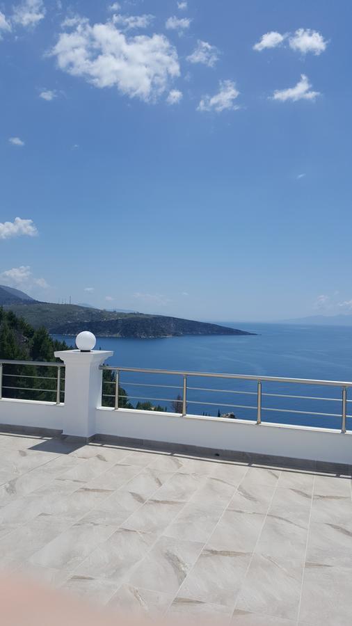 Mihalis Apartments Himare Exterior photo